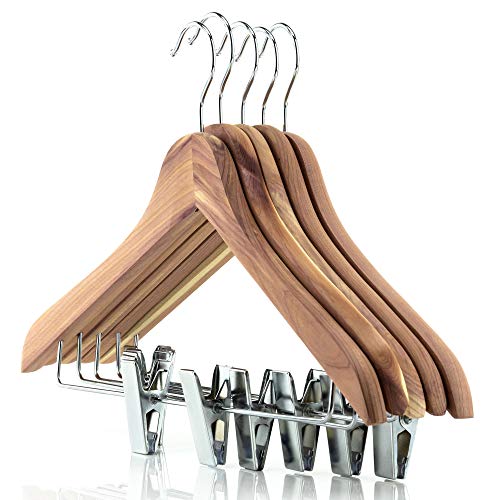 HANGERWORLD 10 Zedernholz Kleiderbügel mit Clip 44cm Holzkleiderbügel Mottenschutz im Kleiderschrank