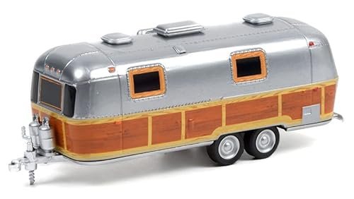 Greenlight 34110-C Hitched Homes Serie 11 - 1972 Airstream Doppelachsland Yacht Safari Custom Woody 1:64