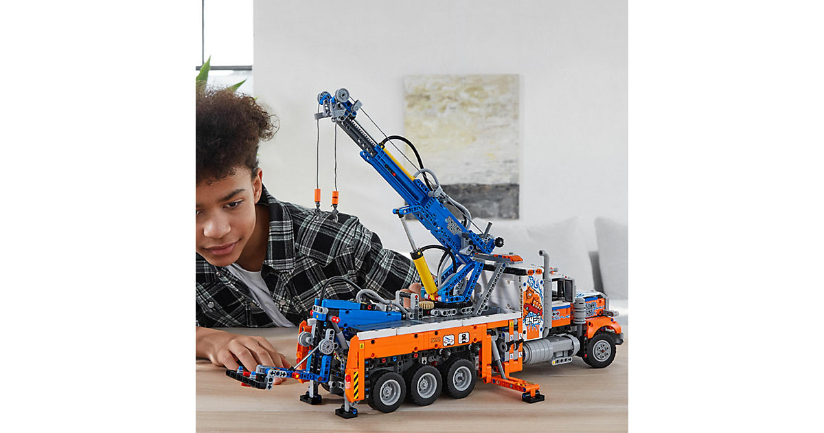 LEGO® Technic 42128 Schwerlast-Abschleppwagen 2