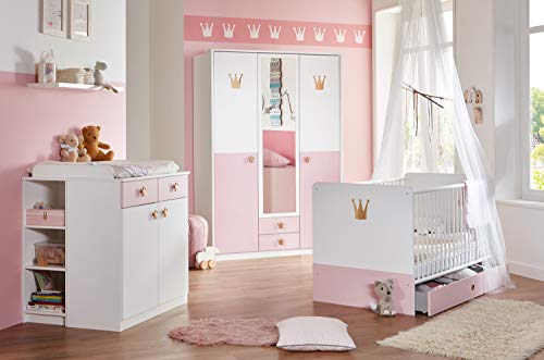 Babyzimmer Cindy 7 teilig mit 3 türigem Schrank in Weiß und Rosé von Wimex mit Schrank, Bett mit Lattenrost, Umbauseiten und Bettschubkasten, Wickelkommode und Regalen