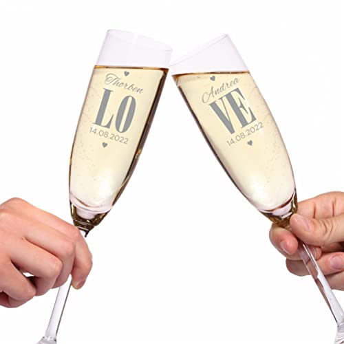 4you Design 2-er Set Sektgläser zur Hochzeit – Motiv Love – Graviert mit Namen & Datum – Gläser zum Valentinstag, Verlobung, Hochzeitstag – Stilvolle Dekoration