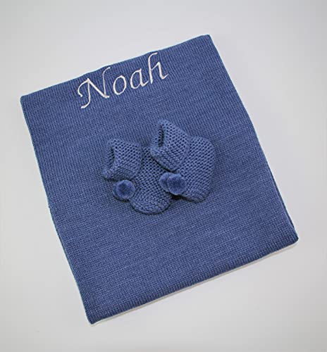 Baby Decke Strickdecke mit Schühchen personalisiert (dunkelblau)