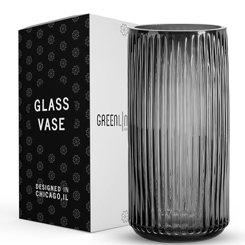 Greenline Goods Gerippte Blumenvase mit abgerundetem Boden – Graue mundgeblasene Glasvasen für Blumen, geriffeltes & geripptes Design – elegante gerippte Vase für Blumen, hochwertige graue Glasvase