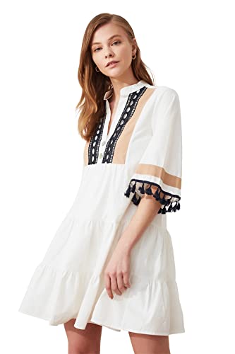 Trendyol Damen White Embroidery And Tassel Detailed Casual Dress, Weiß, 34 EU
