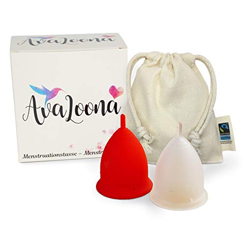 AvaLoona Menstruationstassen Set Made In Germany mit fairtrade Bio Baumwollsäckchen - hygienisch, nachhaltig, antiallergen und vegan (klein, Erdbeere, 2 Menstruationskappen)