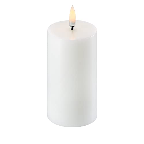 Piffany Copenhagen Uyuni Lighting Pillar LED Kerze 5,8 x 10 cm Echtwachs Weiss - 6 Stunden Timerfunktion - Keine Brandgefahr, Keine Rußbildung und kein Geruch