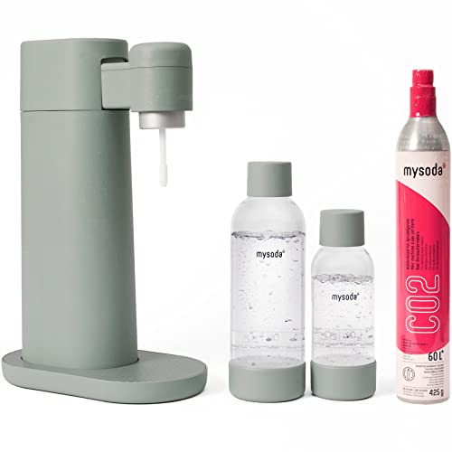 Mysoda Wassersprudler Set Toby aus erneuerbarem Biokomposit Material inkl. CO2-Zylinder und 1L+0.5l Quick-Connect BPA-frei Plastikflasche, Pigeon