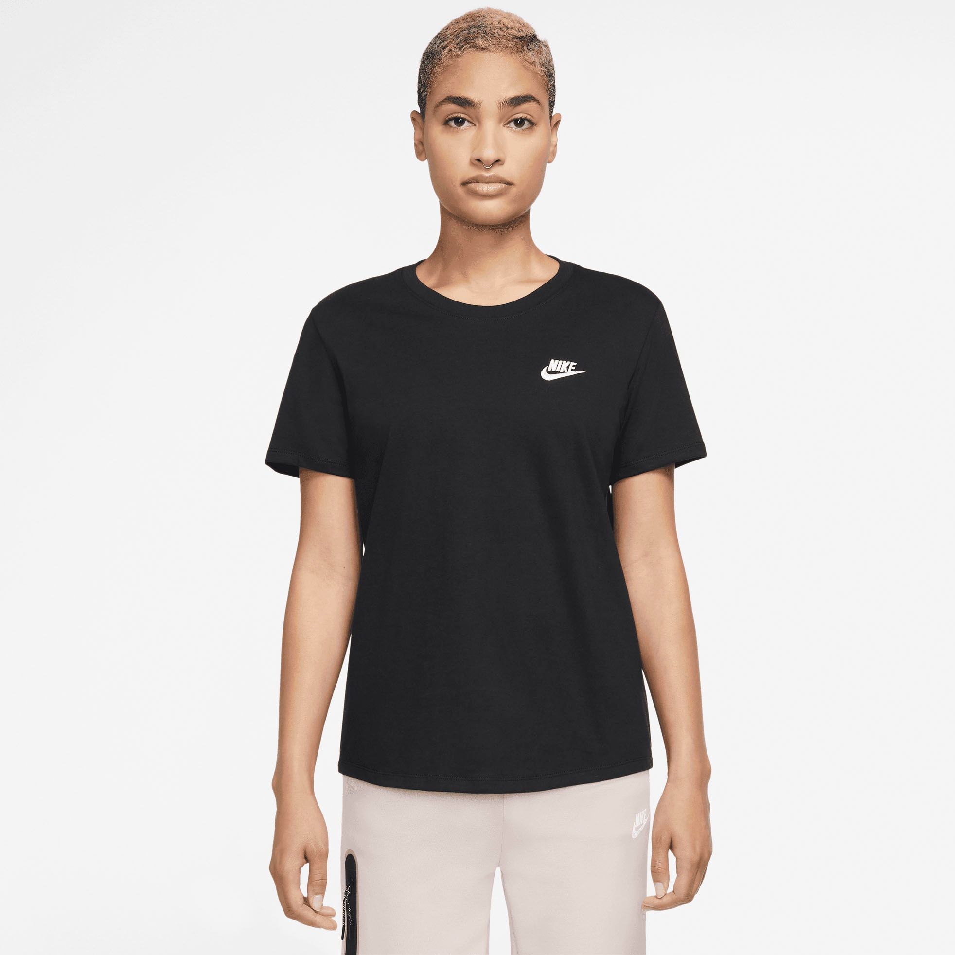 Nike Sportswear T-Shirt "CLUB ESSENTIALS WOMENS T-SHIRT"