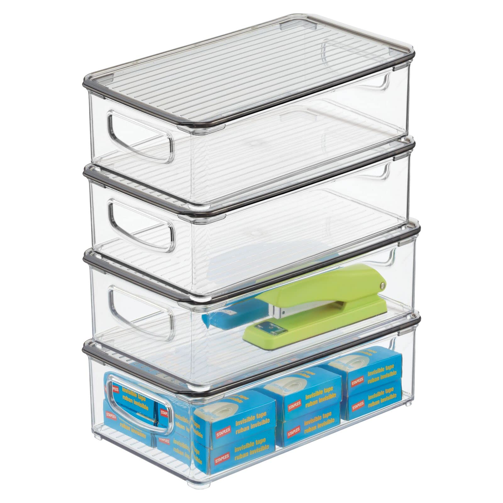 mDesign Box für Büroutensilien – stapelbare Plastikbox für Schreibtisch oder Schrank – Aufbewahrungsbehälter mit Klappdeckel für Umschläge, Stifte usw. – 4er-Set – durchsichtig und rauchgrau